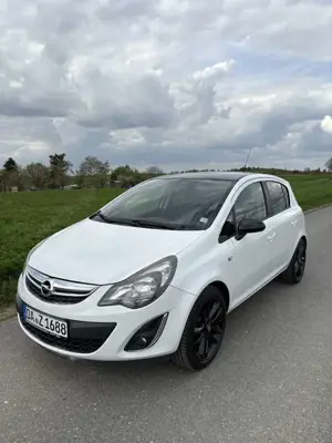 Opel Corsa 1.4 16V Color Edition
