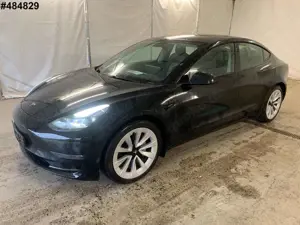 Tesla Model 3 AWD Long Range Wärmepumpe Autopilot