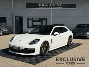 Porsche Panamera PANAMERA SPORT TURISMO 4 E-Hybrid Edition 10