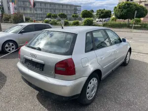 Audi A3 A3 1.6 Ambiente Bild 3