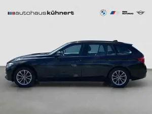 BMW 320 d Touring xDrive +nur an Händler/Export+HU2/27 Bild 3