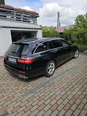 Mercedes-Benz E 220 E 220 d (213.204)