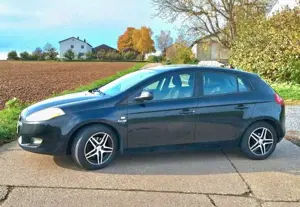 Fiat Bravo 1.4 T-JET 16V  Scheckheftgepflegt