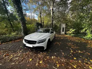 Mercedes-Benz C 63 AMG C-Klasse Speedshift 7G-MCT