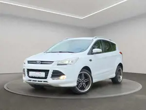 Ford Kuga Individual(ANHÄ TEMP BI-XENON TEILLEDER)