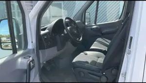 Mercedes-Benz Sprinter Bild 4