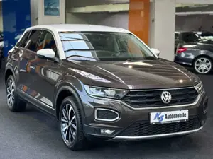 Volkswagen T-Roc 1.5 TSI DSG*TOTWI*ACC*LANE*ELEK. HECKK*AHK