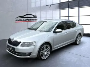 Skoda Octavia Lim. Elegance+BI-XENON+NAVI+PDC+TEMPOMAT