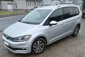 Volkswagen Touran 1.6 TDI SCR (BlueMotion Technology) DSG Sound