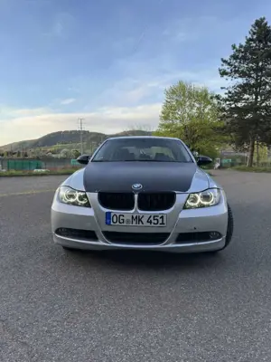 BMW 320 Bild 4