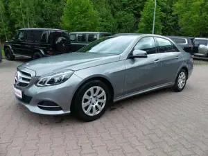 Mercedes-Benz E 200 E200*2.0*PDC*Klimaauto*Navi*LED*BT*SHZ*USB*Tempo