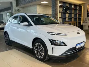 Hyundai KONA Select R.Cam dig.Cockpit SHZ LED ACC DAB