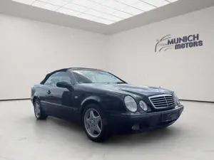 Mercedes-Benz CLK 320 CLK320 Cabr. Sport Leder Klima Xenon TÜV 11/27
