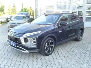 Mitsubishi Eclipse Cross Plug-In Hybrid 4WD Plus HUD SHZ Kamera Navi Klimaa