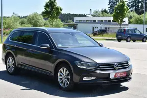 Volkswagen Passat Variant 2.0TDI*DSG*LED*AHK*Kamera*Lane