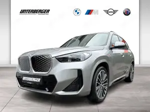 BMW iX1 eDrive20 M Sport 20" AHK Aktivsitz Driving Assista