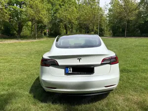 Tesla Model 3 Bild 5