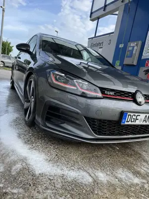 Volkswagen Golf GTI 2.0 TSI OPF DSG Performance