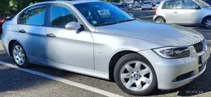 BMW 320 Bild 3
