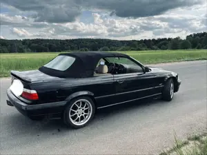 BMW 320 320i