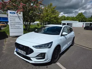 Ford Focus Turnier ST-Line *LED*iACC*TWA*Styling-Pak.