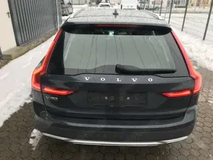 Volvo V90 Cross Country V 90 D4 AWD Pro 140 kW (190 PS), Autom. 8-Gang,... Bild 5