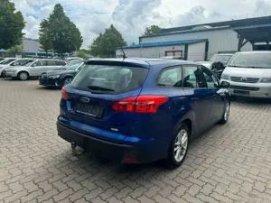 Ford Focus Turnier Business AHK°KLIMA°TEMPOM°MFLR°ALU Bild 5
