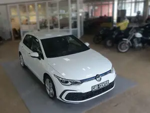 Volkswagen Golf VIII Lim. GTE eHybrid; NAV / LEDplus / LAN Bild 3