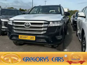 Toyota Land Cruiser 300+ELEGANCE+TwinTURBO+NEW+5s+EUreg+RearTVs
