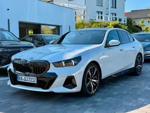 BMW 520 d Limo M-Sport 360°*PANO*ICONIC*HARMAN*20"*