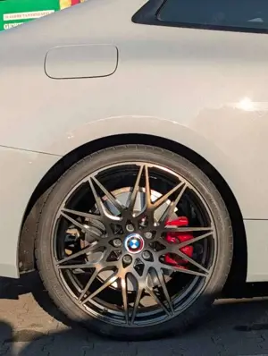 BMW 430 430i Coupe M Sport Bild 2