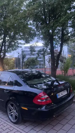 Mercedes-Benz E 220 CDI Automatik Avantgarde Bild 3