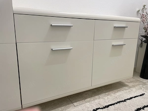 Zwei Schuhschränke weiss zur Wandmontage Bild 3