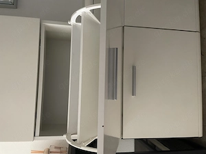 Zwei Schuhschränke weiss zur Wandmontage Bild 2