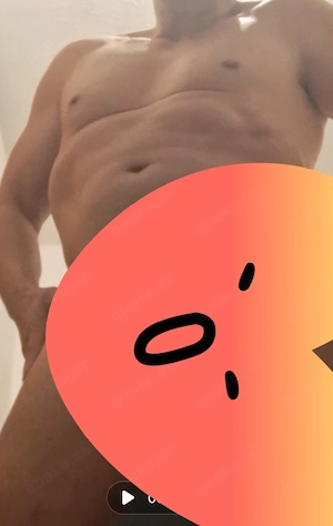 Devoter,segr geoflegter Bi 47,sucht Pärchen wo Ich als Leck&blasesklave benutzt werde