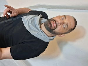 Attraktiver Mann (47) sucht die süße Frau von nebenan für diskrete, schöne Momente (TG-Freundschaft)