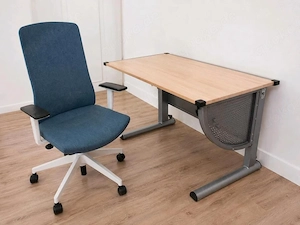 Büroset: verstellbarer Schreibtisch   Zeichentisch + Bürostuhl