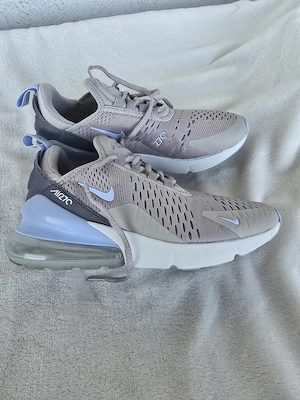 Nike Air Max 270 Gr. 38 