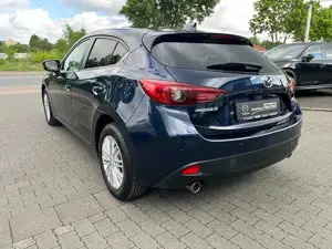 Mazda 3 SKYACTIV-G Center-Line, Touring-Paket, Navi Bild 4