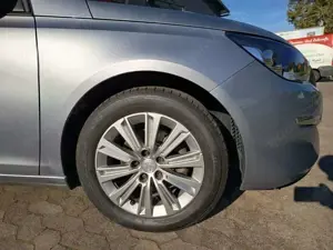 Peugeot 308 SW Active Navi Sitzheizung Einparkhilfe Bild 5