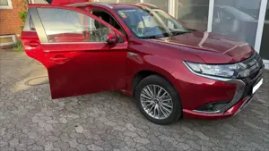Mitsubishi Outlander 2.4 4WD Plug-In Hybrid Diamant