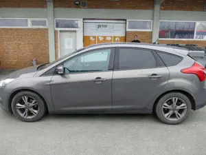Ford Focus 1.6 TDCI Klima Einparkhilfe Parkassistent Sitzhei Bild 5