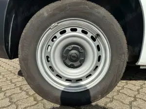Opel Combo Cargo 1.5 D Basis (EURO 6d) Bild 5