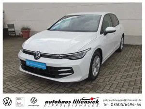 Volkswagen Golf 8 1.5 TSI Life *LED*PDC*Navi*