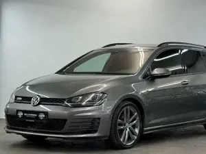 Volkswagen Golf VII Variant GTD BMT Bild 2