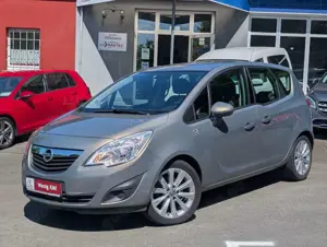 Opel Meriva B 1.4 Active 2.Hd OMA = 37.000KM! TÜV NEU