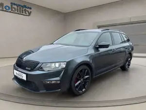 Skoda Octavia Combi RS Xenon Pano CarPlay AHK