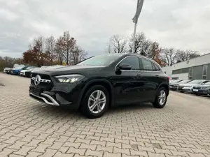 Mercedes-Benz GLA 180 *LED Navi Kamera Sitzh. DAB Leder*