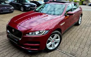 Jaguar F-Pace F-PACE 3,0d Portfolio AWD/Voll-AHK-PANO-1.Hand
