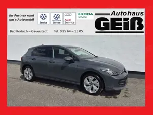 Volkswagen Golf 1.5 TSI Life AppC/Shz/bhLenkr/ACC/Rkm/5JGar